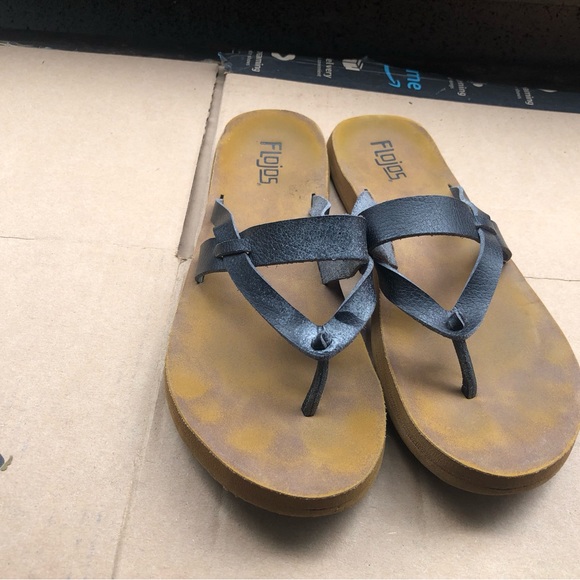 Flojos Women's Black Leather Priya Flip-Flop Sandals Size 9.5 - Picture 8 of 12